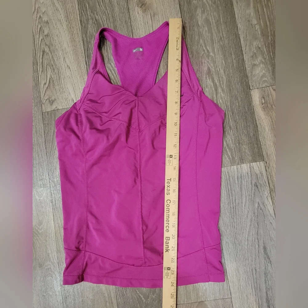 Nike Womens Dri-Fit Purple Pink ‎ Workout Gym Sleeveless Top Tank Size Medium